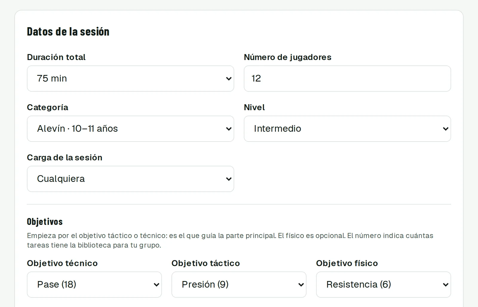 Formulario de datos de la sesión: 75 min, 12 jugadores, alevín, nivel intermedio y pase, presión y resistencia como objetivos.